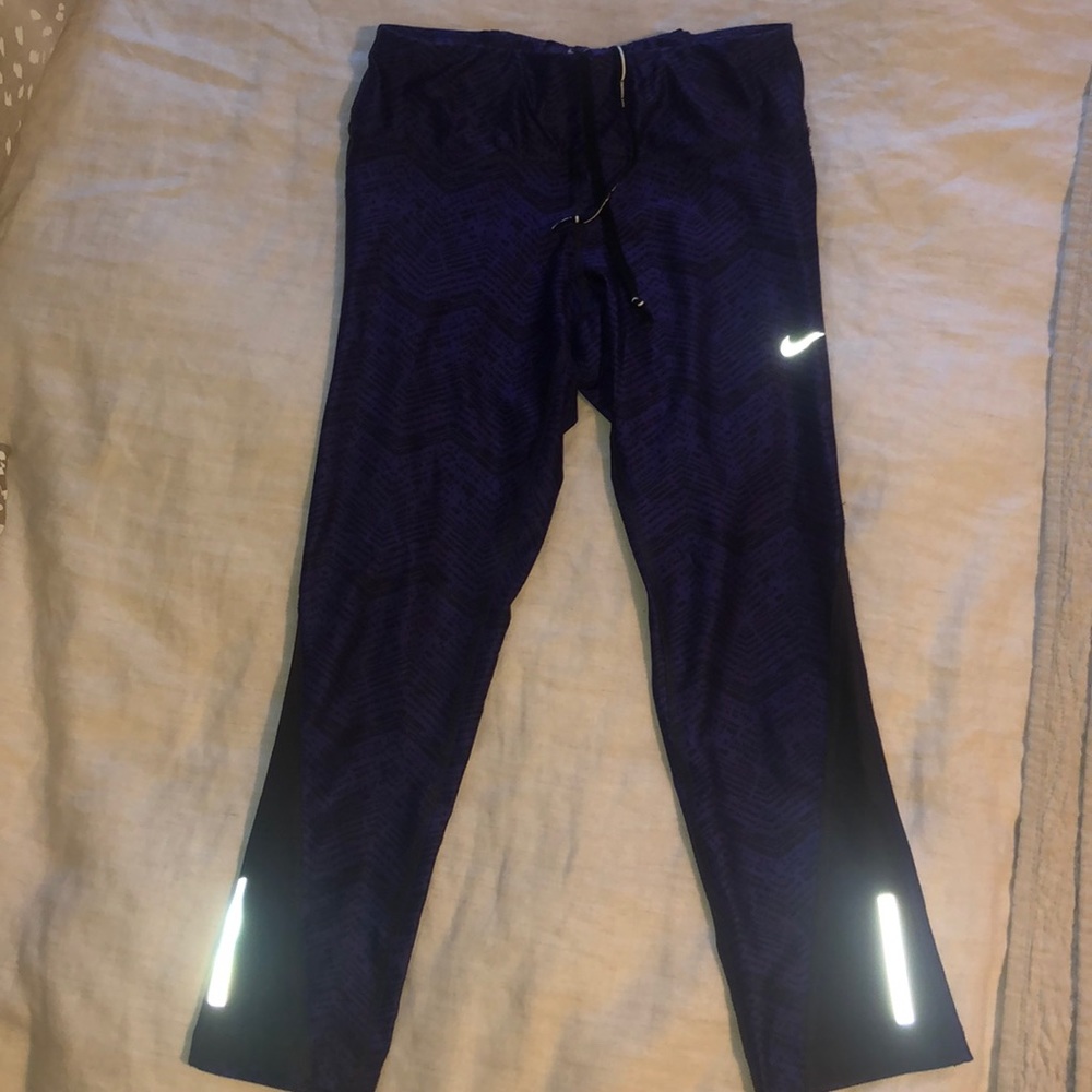 Nike DryFit Capri Leggings